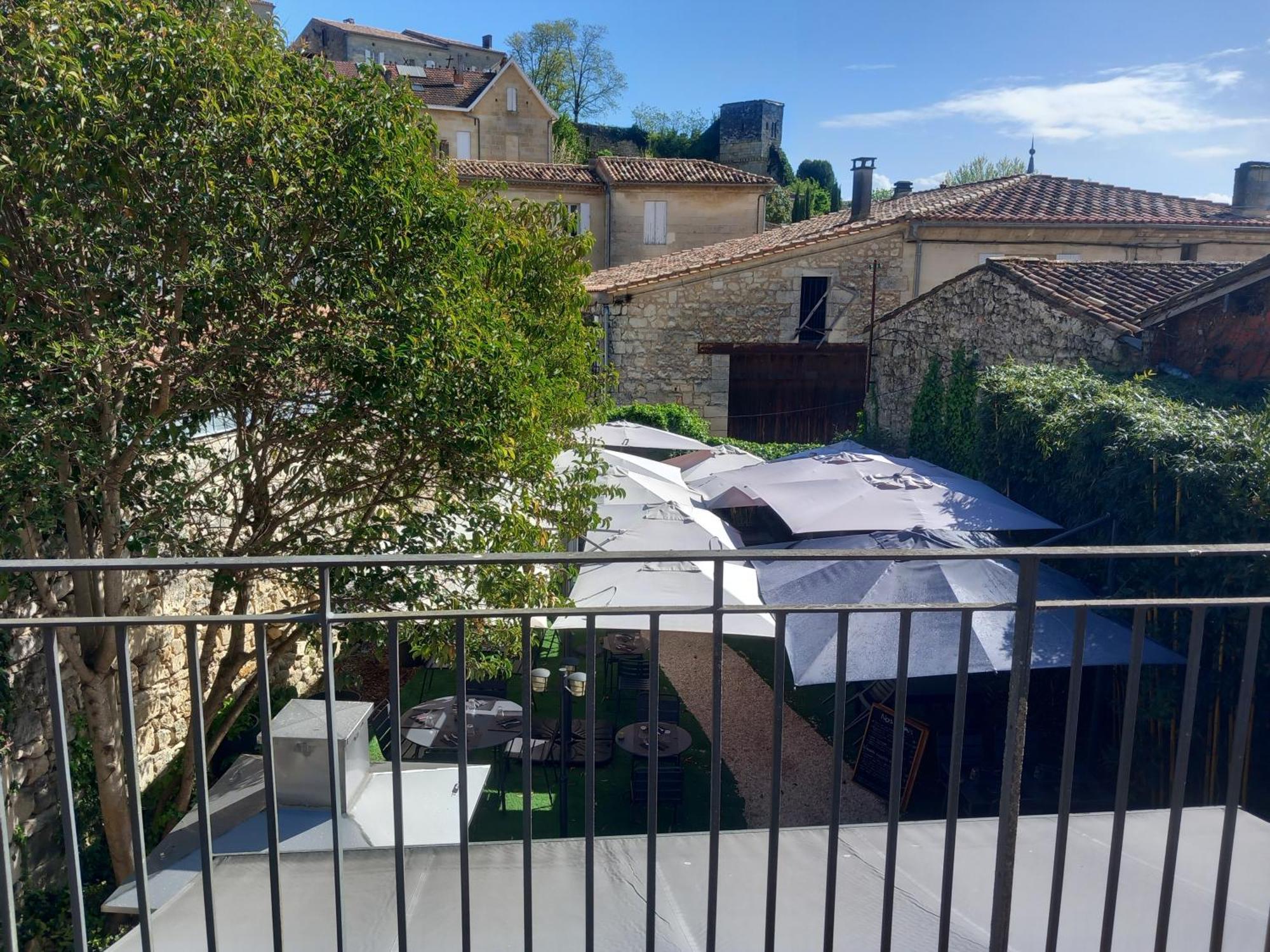 Les Logis Des Vignobles Saint Emilion En Duplex N 2 Avec Terrasse Apartment Екстериор снимка